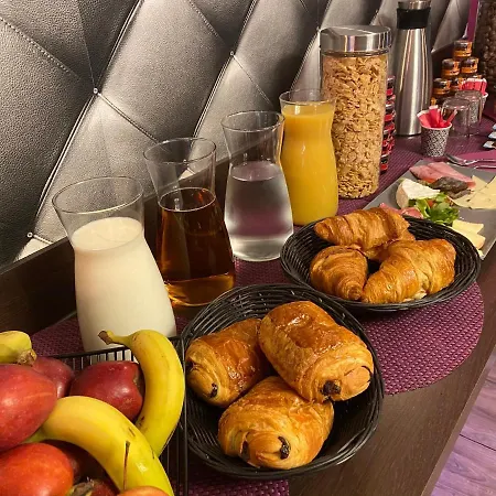 La Cour Des Grands Couette-café Arras