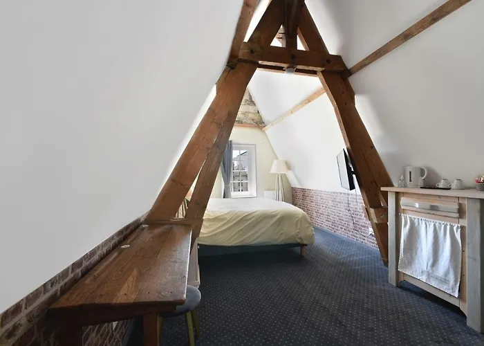 La Cour Des Grands Отель типа 