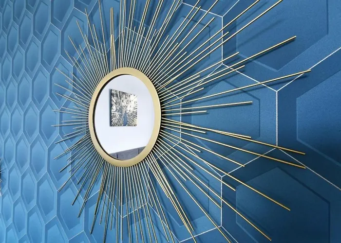 La Cour Des Grands Couette-café 4*